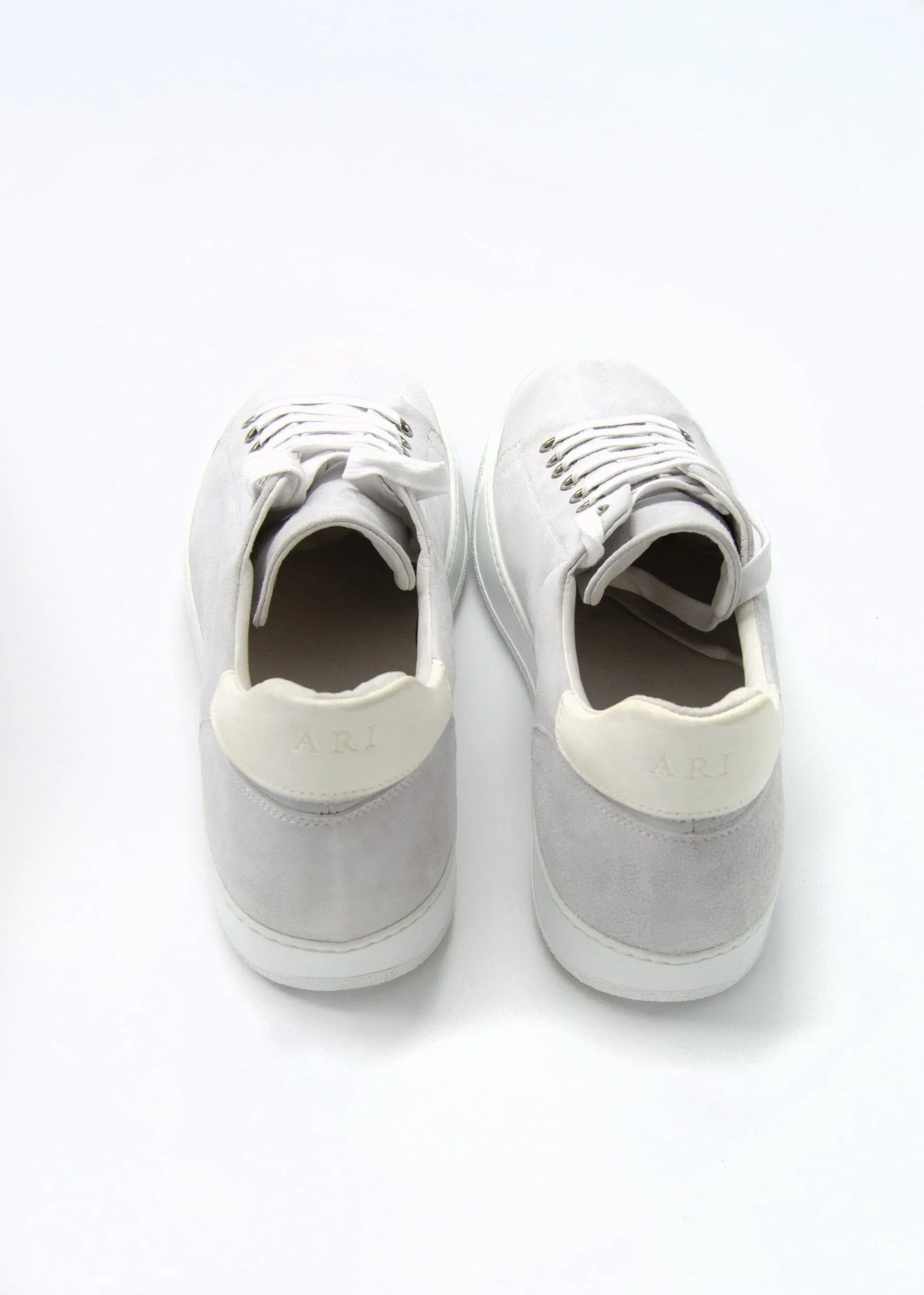 7660 LOW TOP SNEAKER