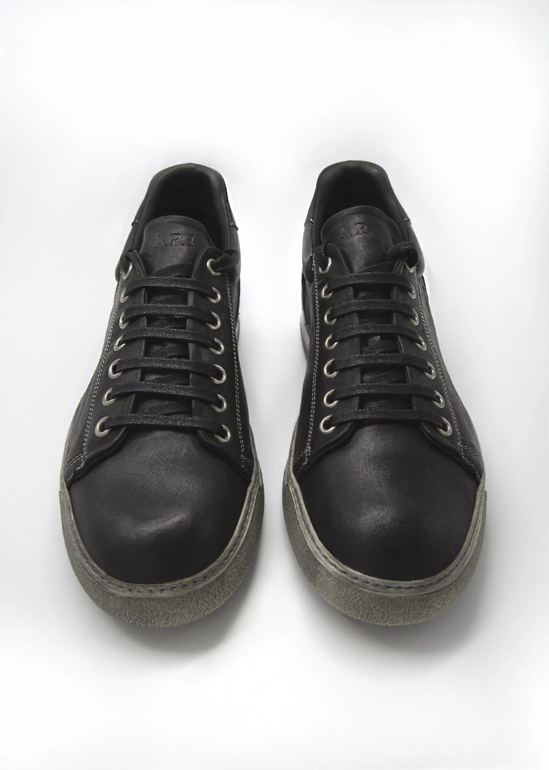 7660 LOW TOP SNEAKER