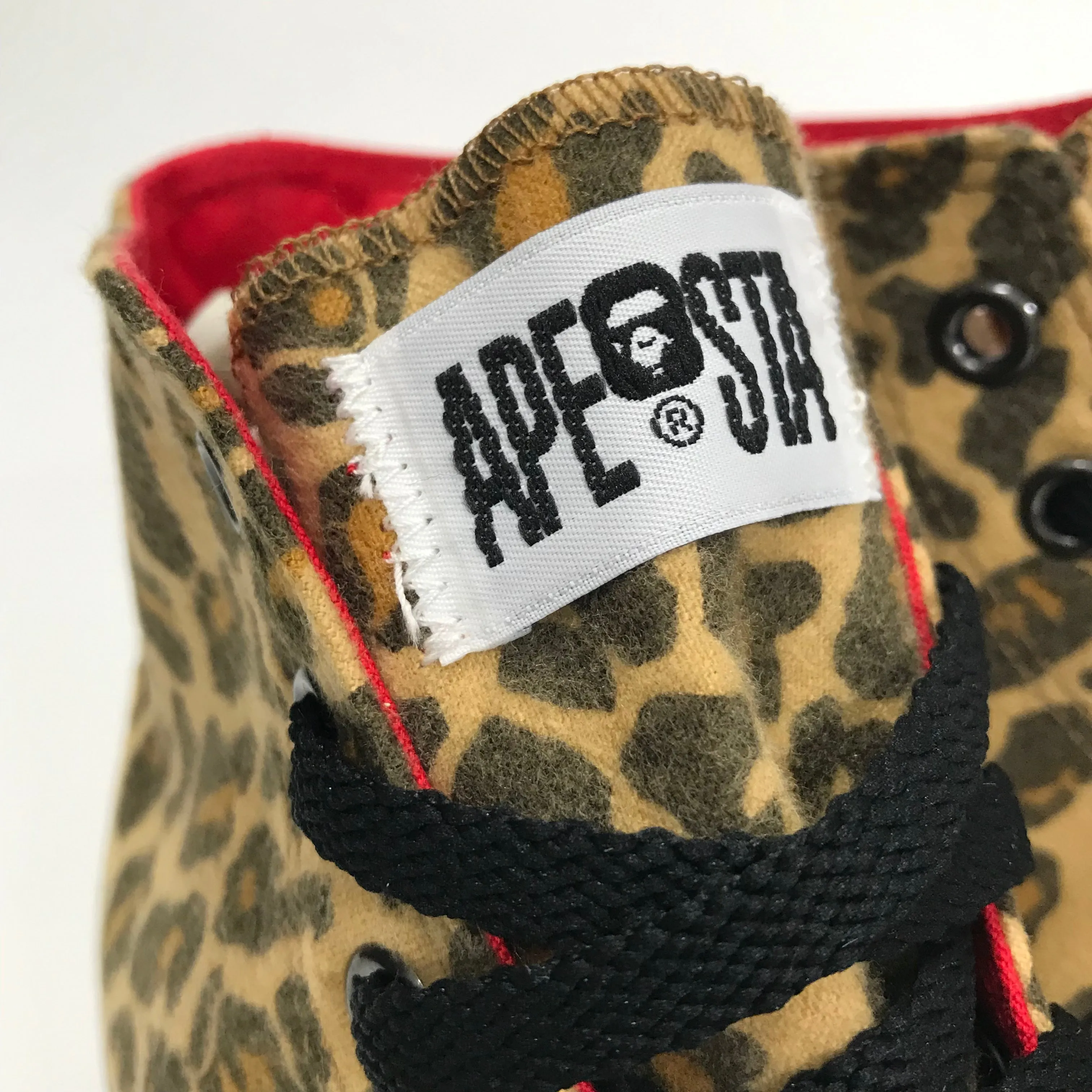 [8] DS! A Bathing Ape Bape Sta Hi 'Chuck Taylor' Leopard