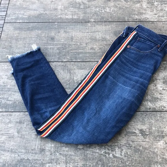 A&amp;F Simone High Rise Ankle Jeans With Multicolor Stripe-distressed Hem Sz 28