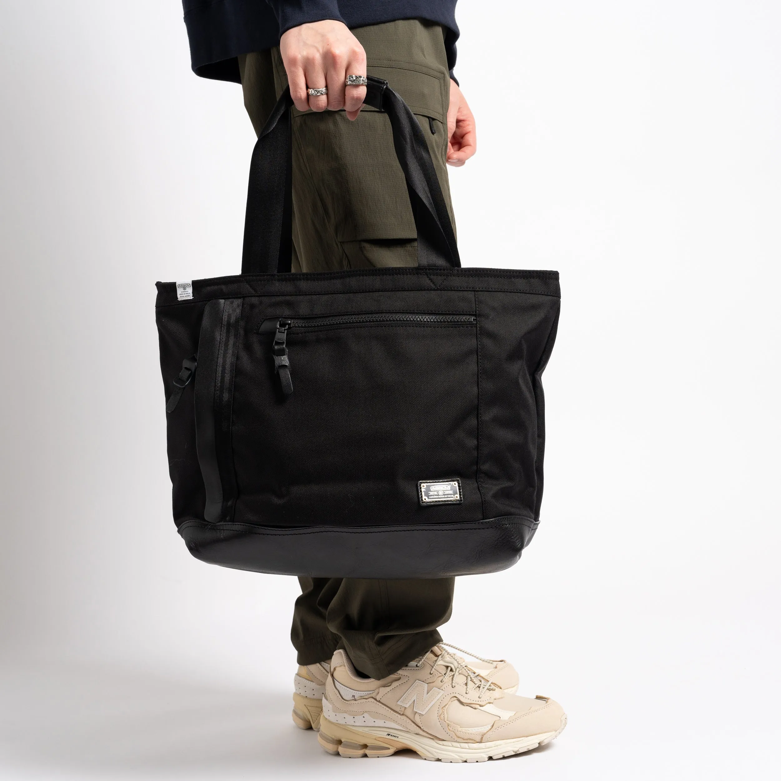 Ballistic Nylon Tote (L) Black 061321-10