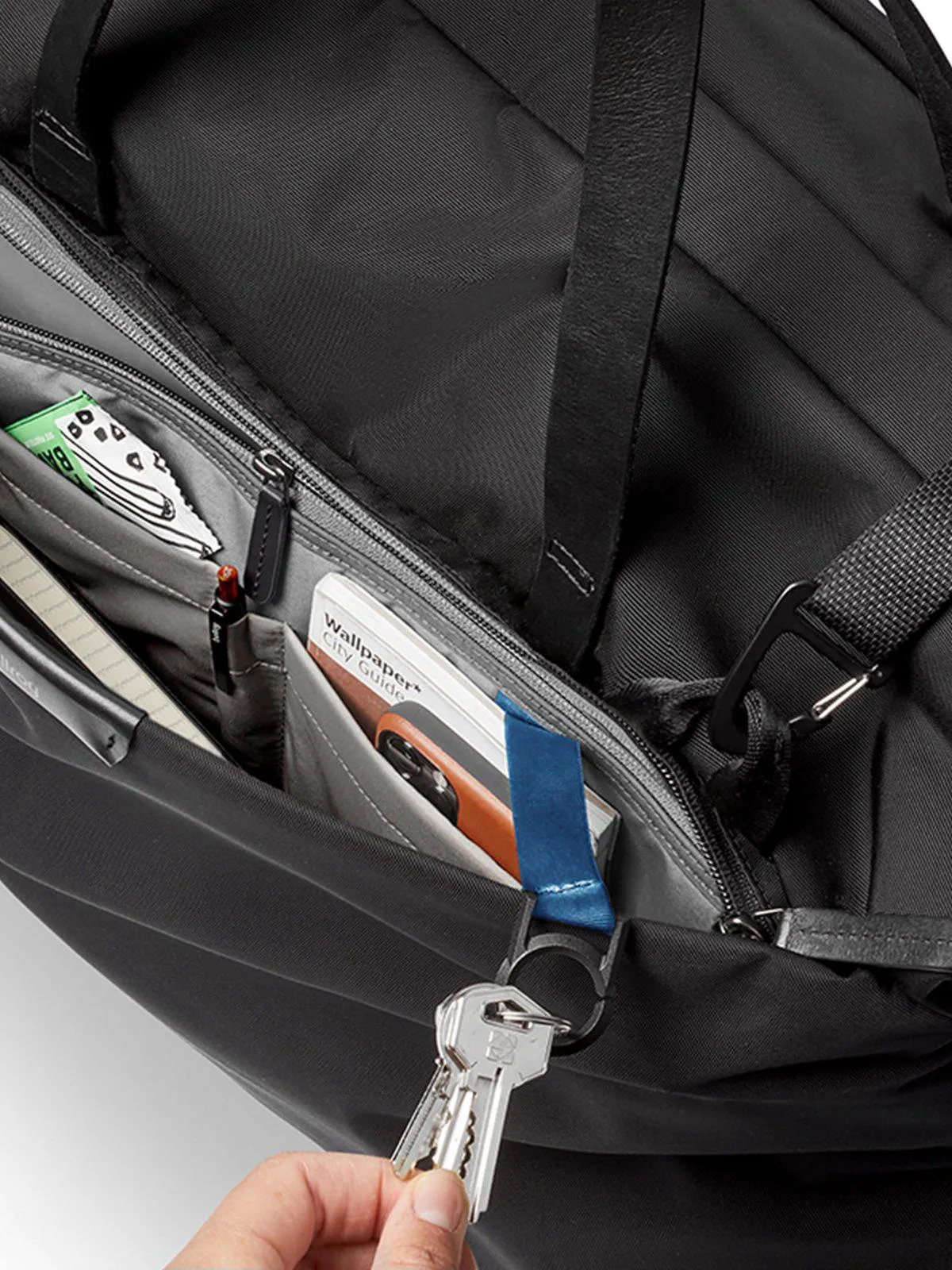 Bellroy Weekender Plus Black 45L