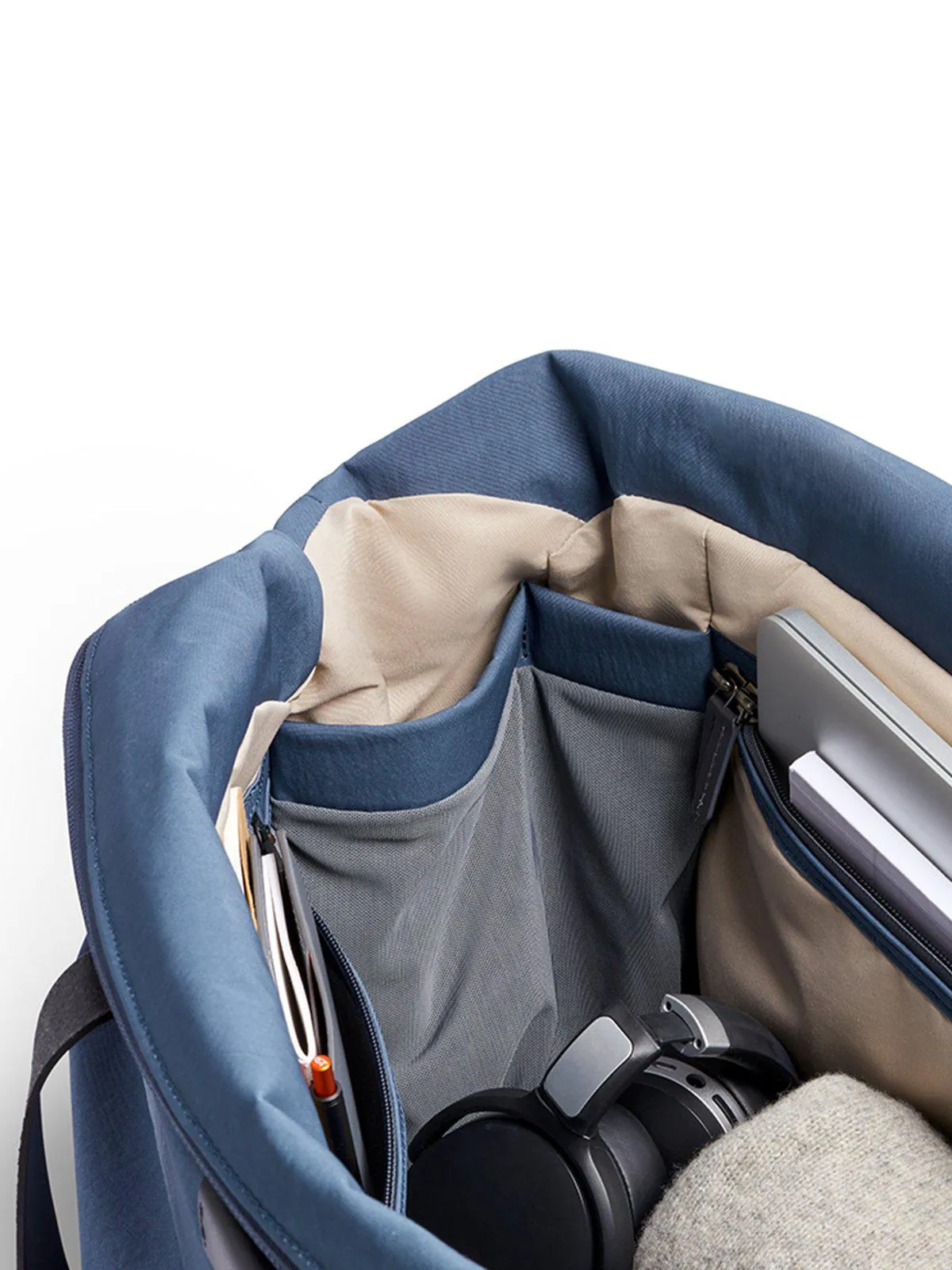 Bellroy Weekender Plus Marine Blue 45L