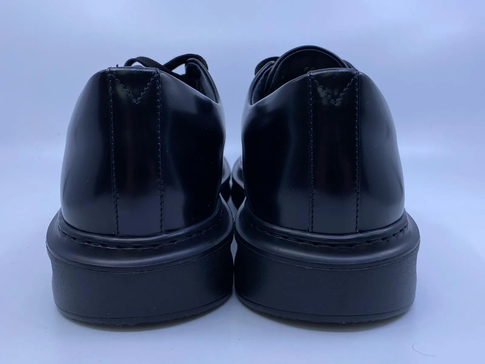 Beverly Hills Sneaker