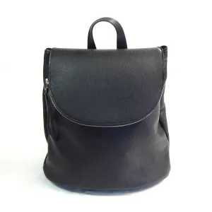 BP638  Backpack w/ Zippered Flap