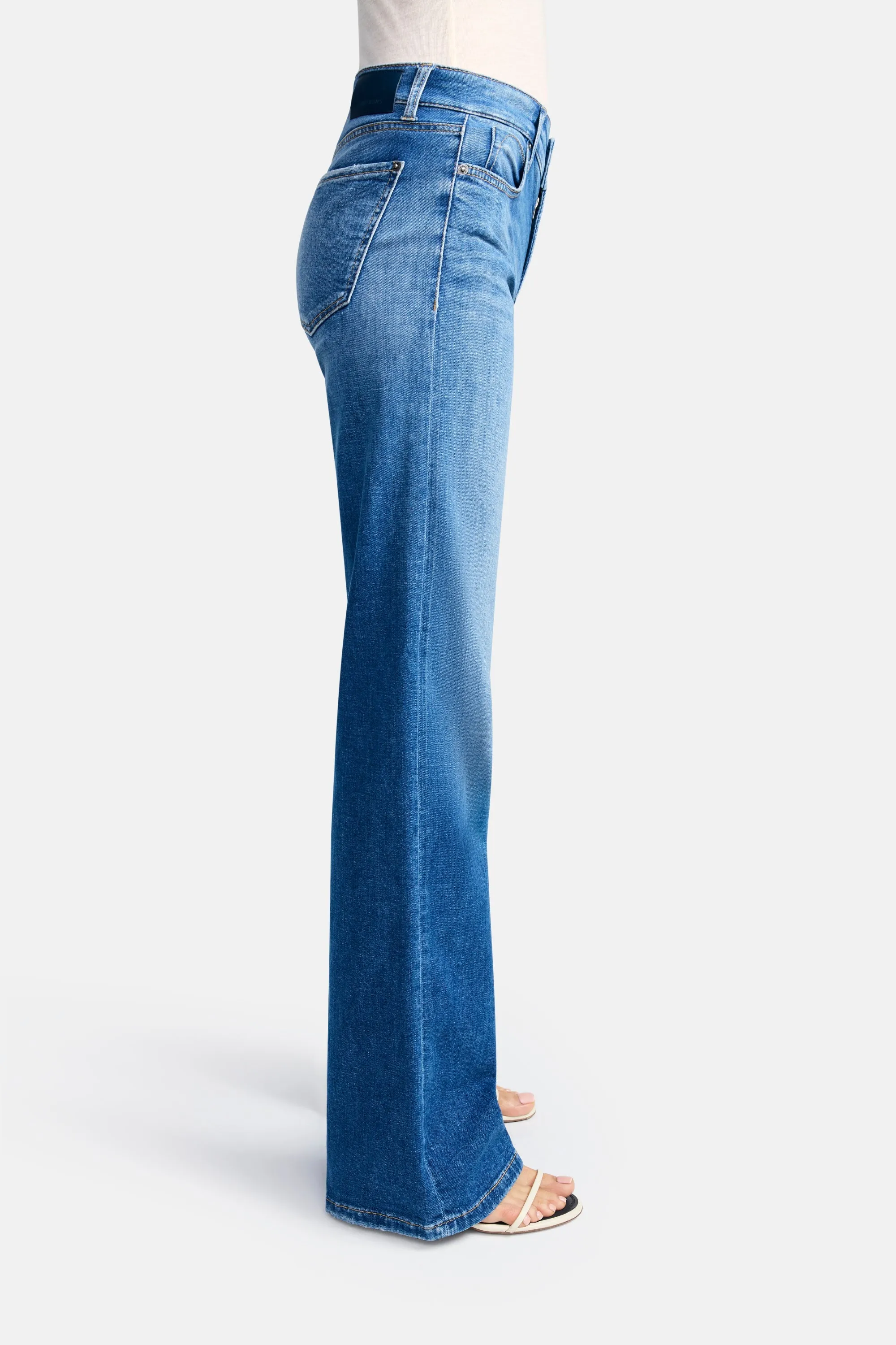 Cambio Tess Wide Leg Ny blå jeans med vide rette ben