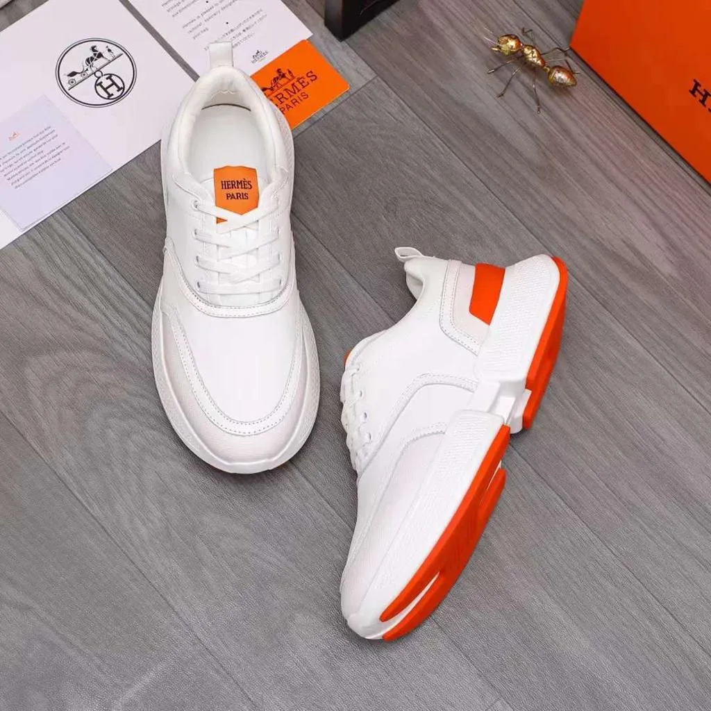 Designer Low-Top Giga Sneakers