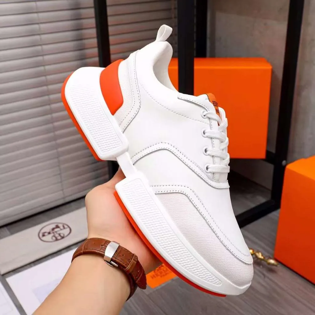 Designer Low-Top Giga Sneakers