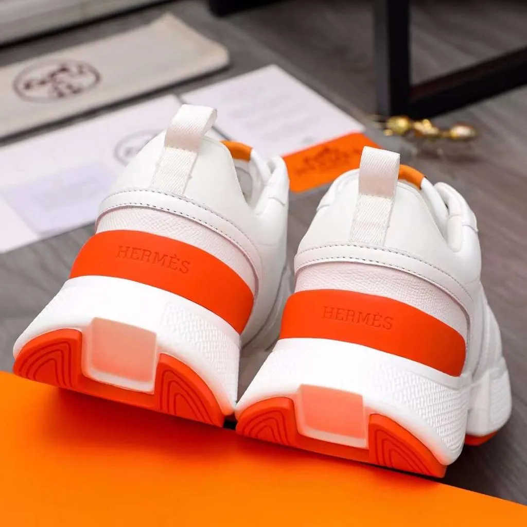Designer Low-Top Giga Sneakers