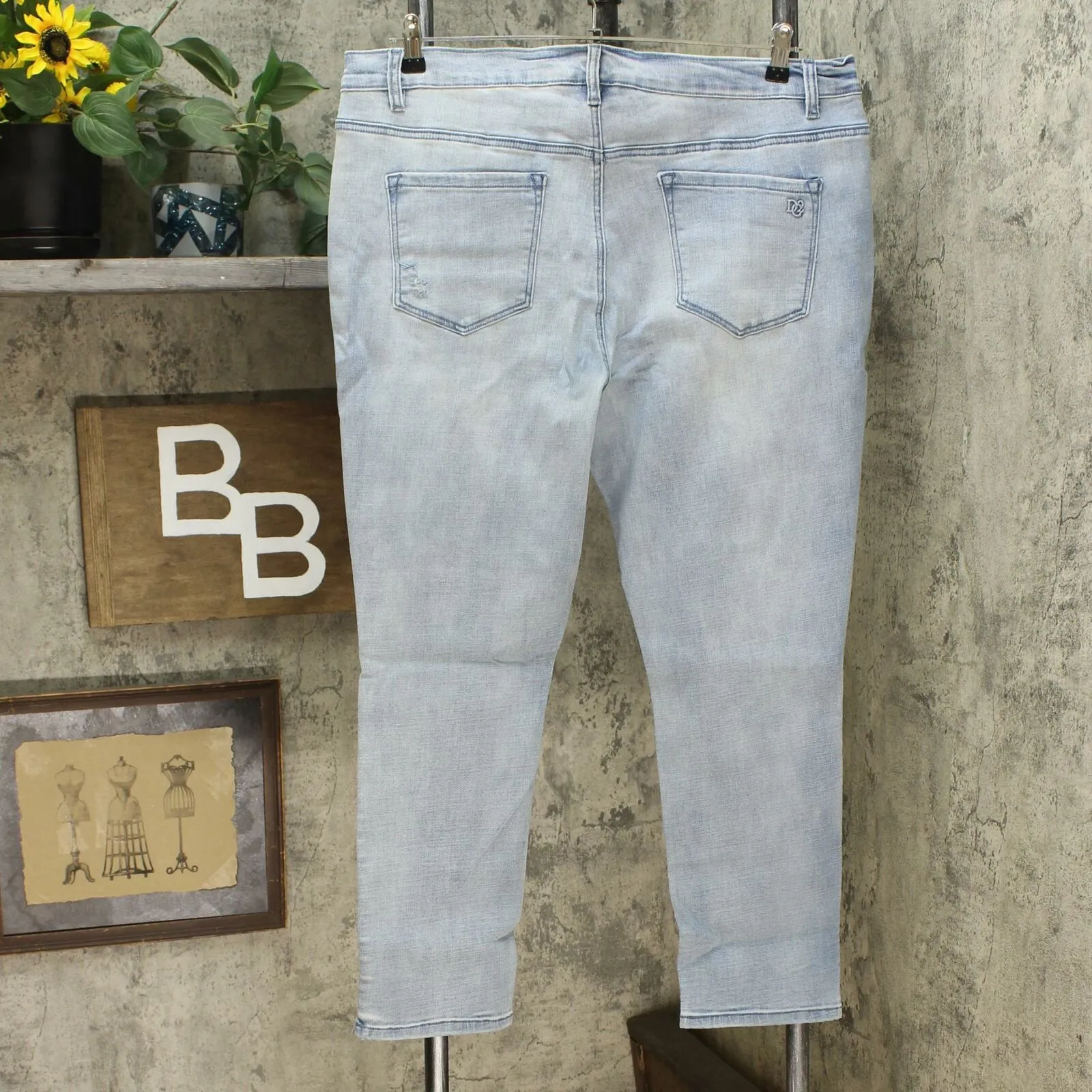 DG2 by Diane Gilman Destructed Skinny Jeans Petite Plus 20W Chambray