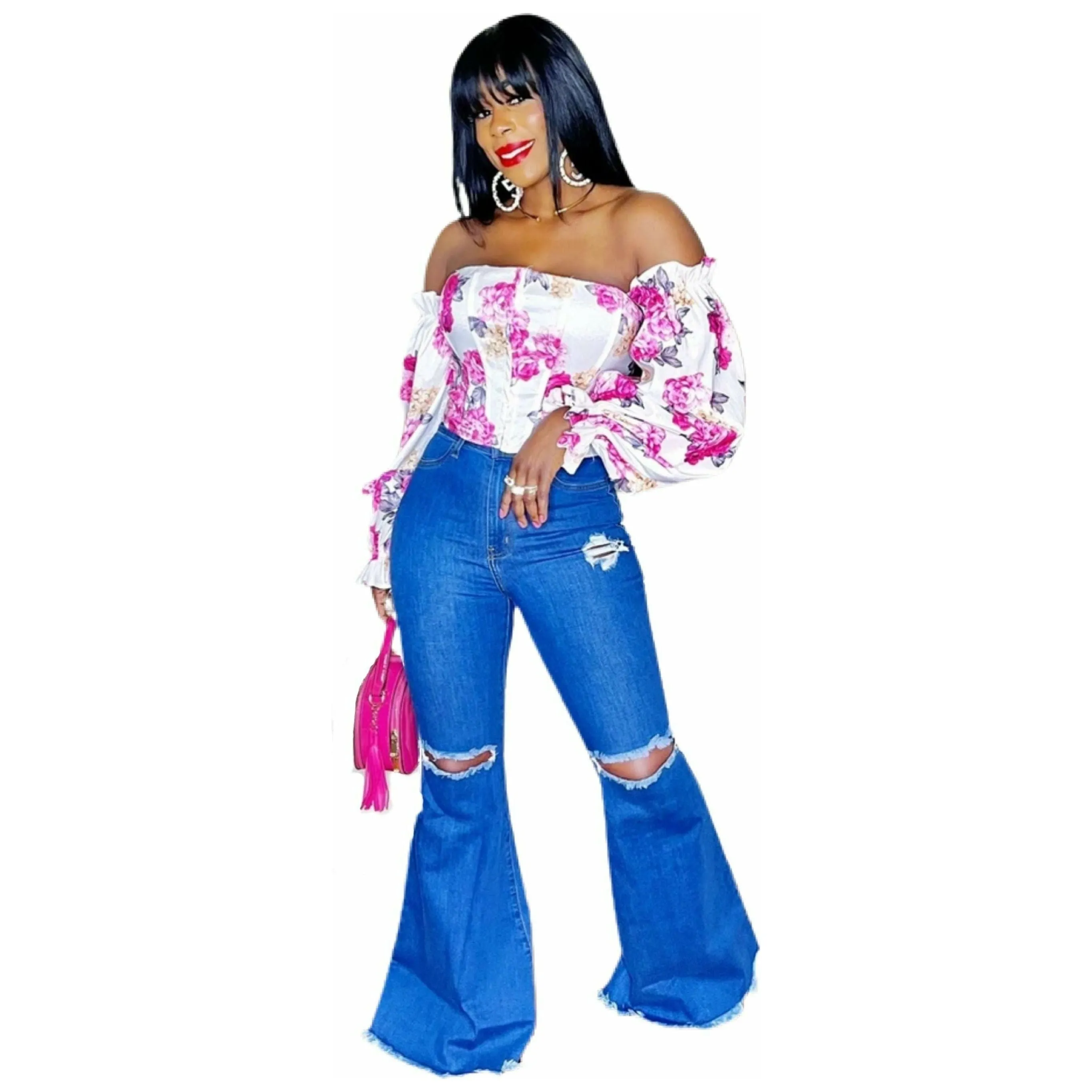 DISTRESSED FLARE JEANS