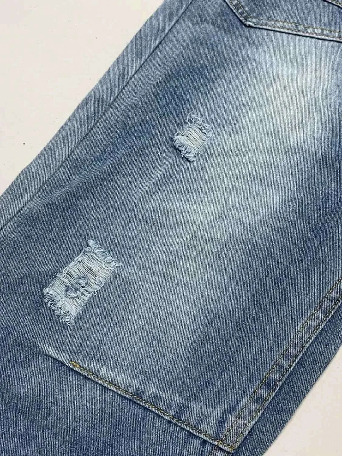 Distressed Jeans with Pockets for a Stylish Look