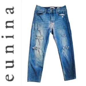 Eunina Franke Low Rise Girlfriend Stressed Jeans. Size 9.