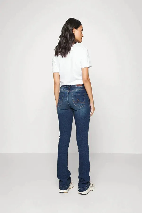 Fallon Jean 32 Leg  - Morna UND Wash