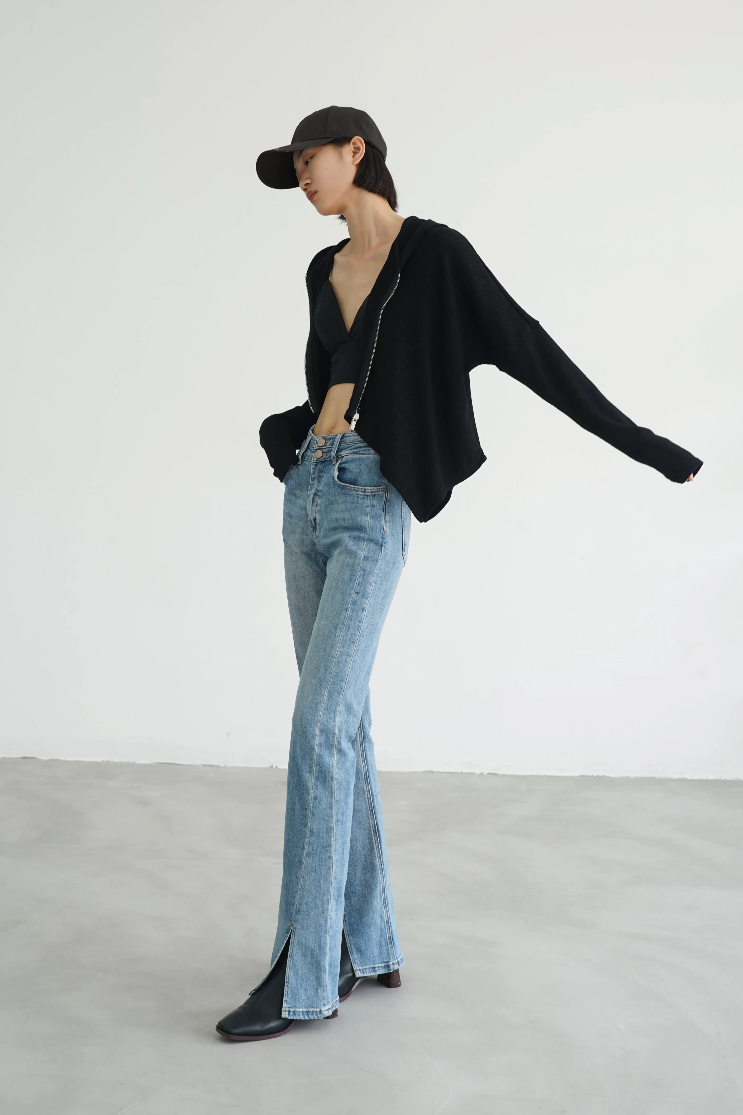 Figure Flared Jeans