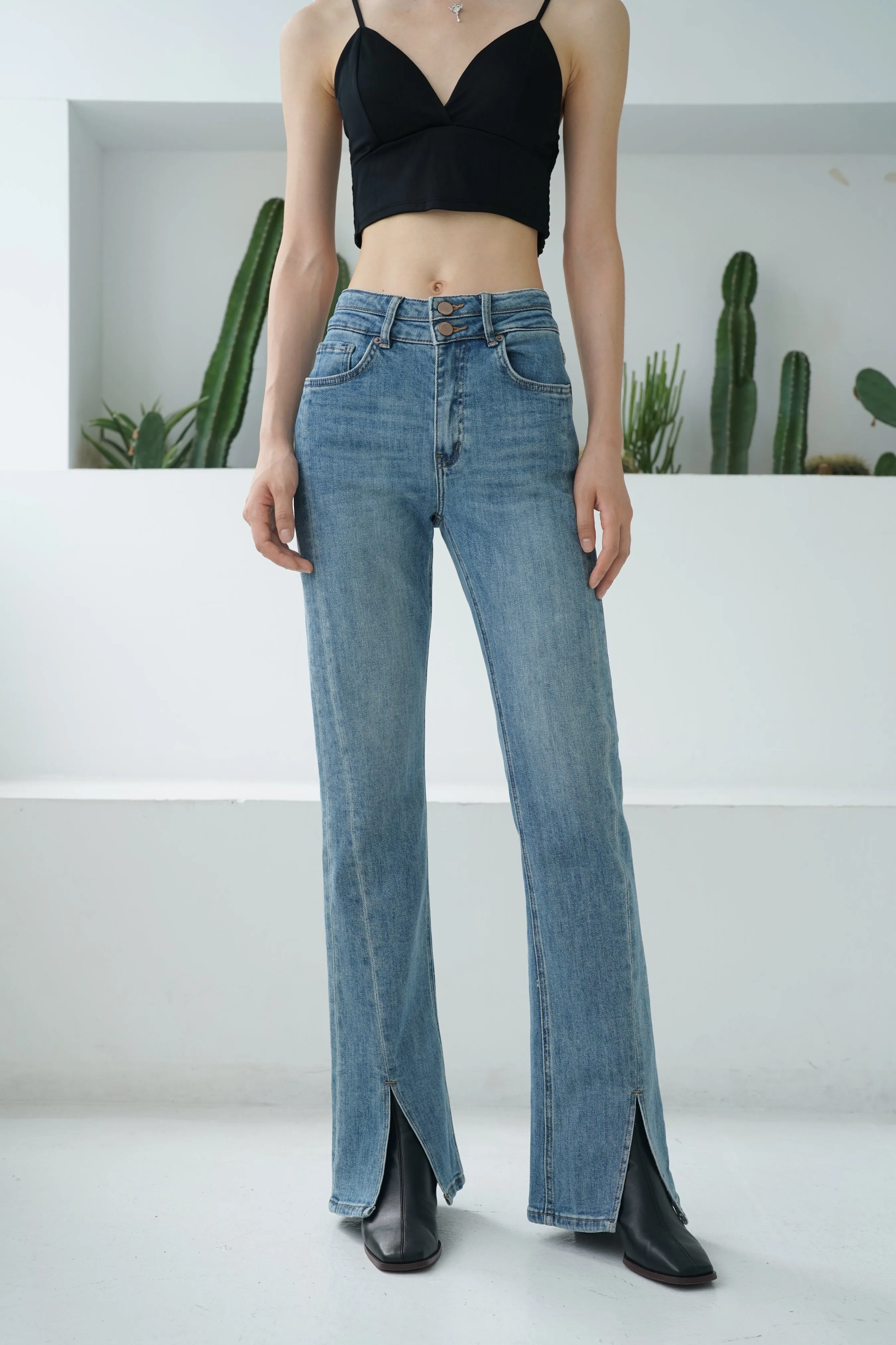 Figure Flared Jeans