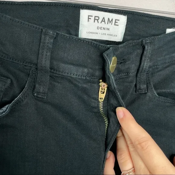 FRAME Dark Green Le Skinny de Jeanne Distressed Jeans