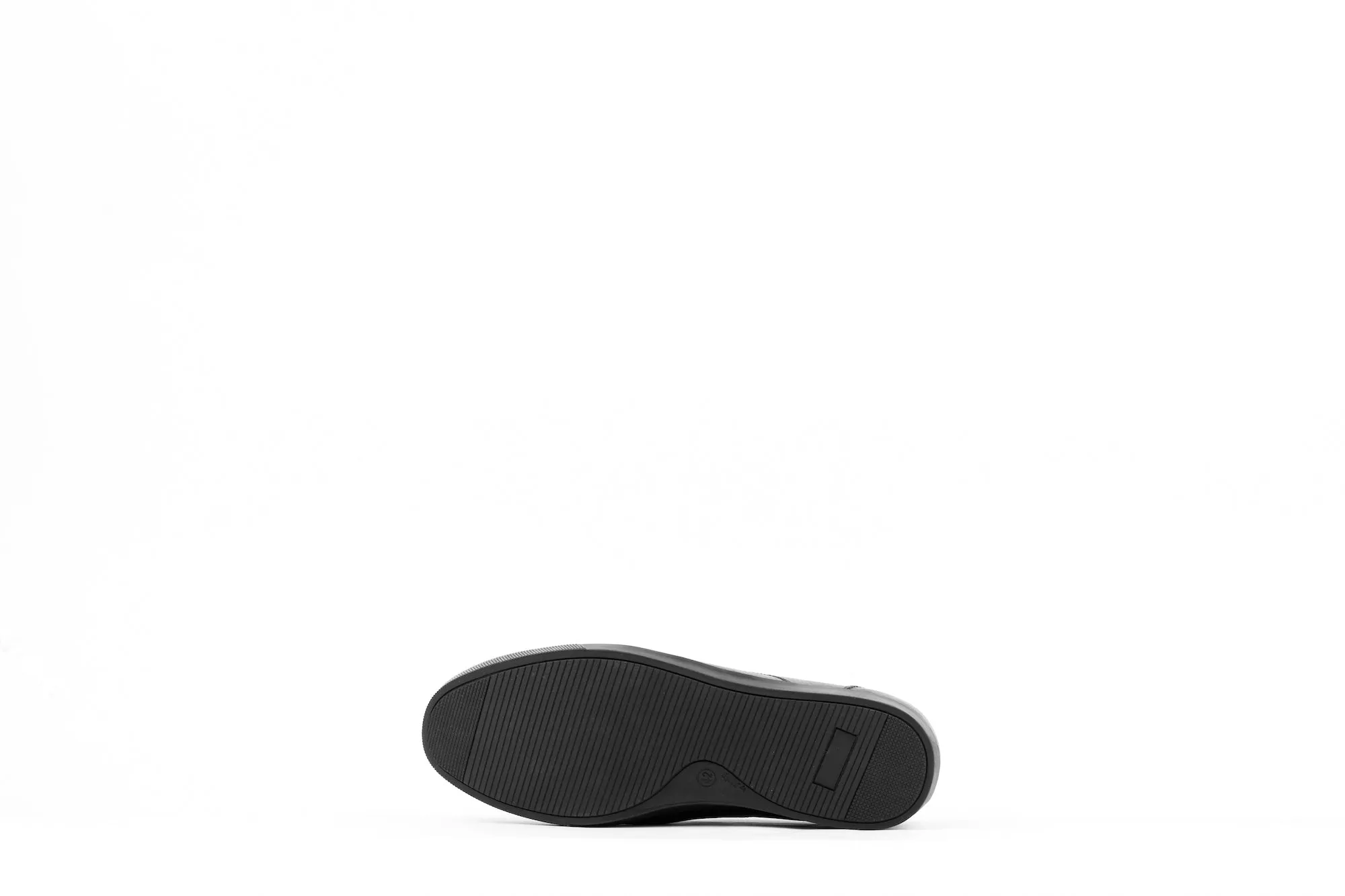 GCV-16 | TRIPLE BLACK | MEN
