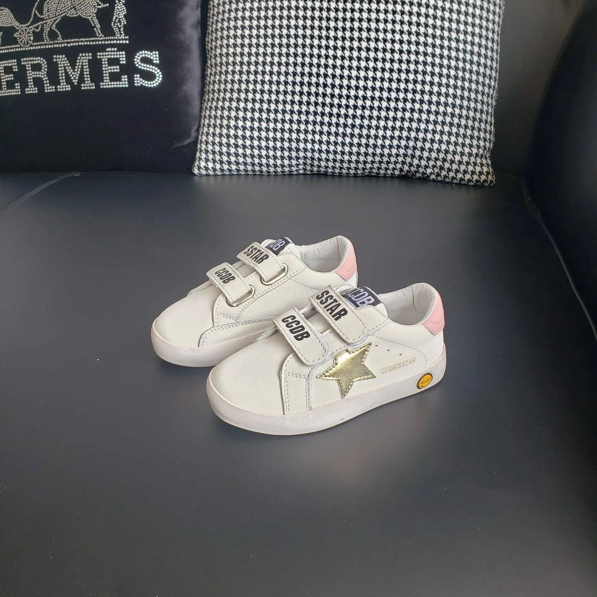 Gold Star Sneakers Velcro