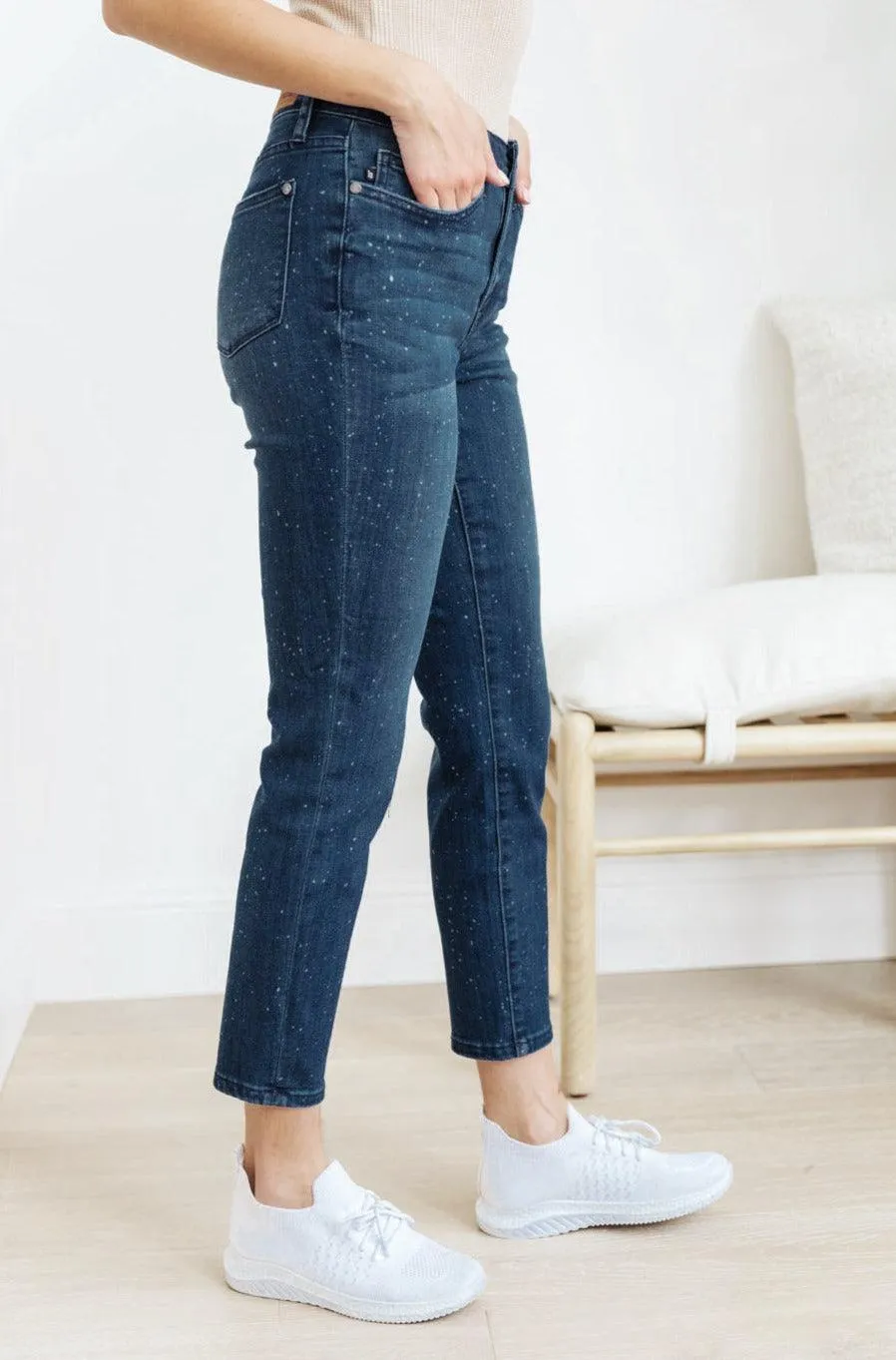 Hazel Blues® | Mid-Rise Relaxed Fit Mineral Wash Jeans