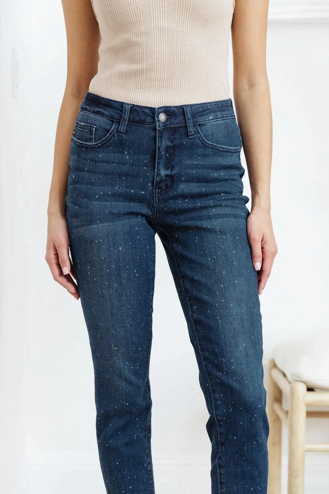 Hazel Blues® | Mid-Rise Relaxed Fit Mineral Wash Jeans