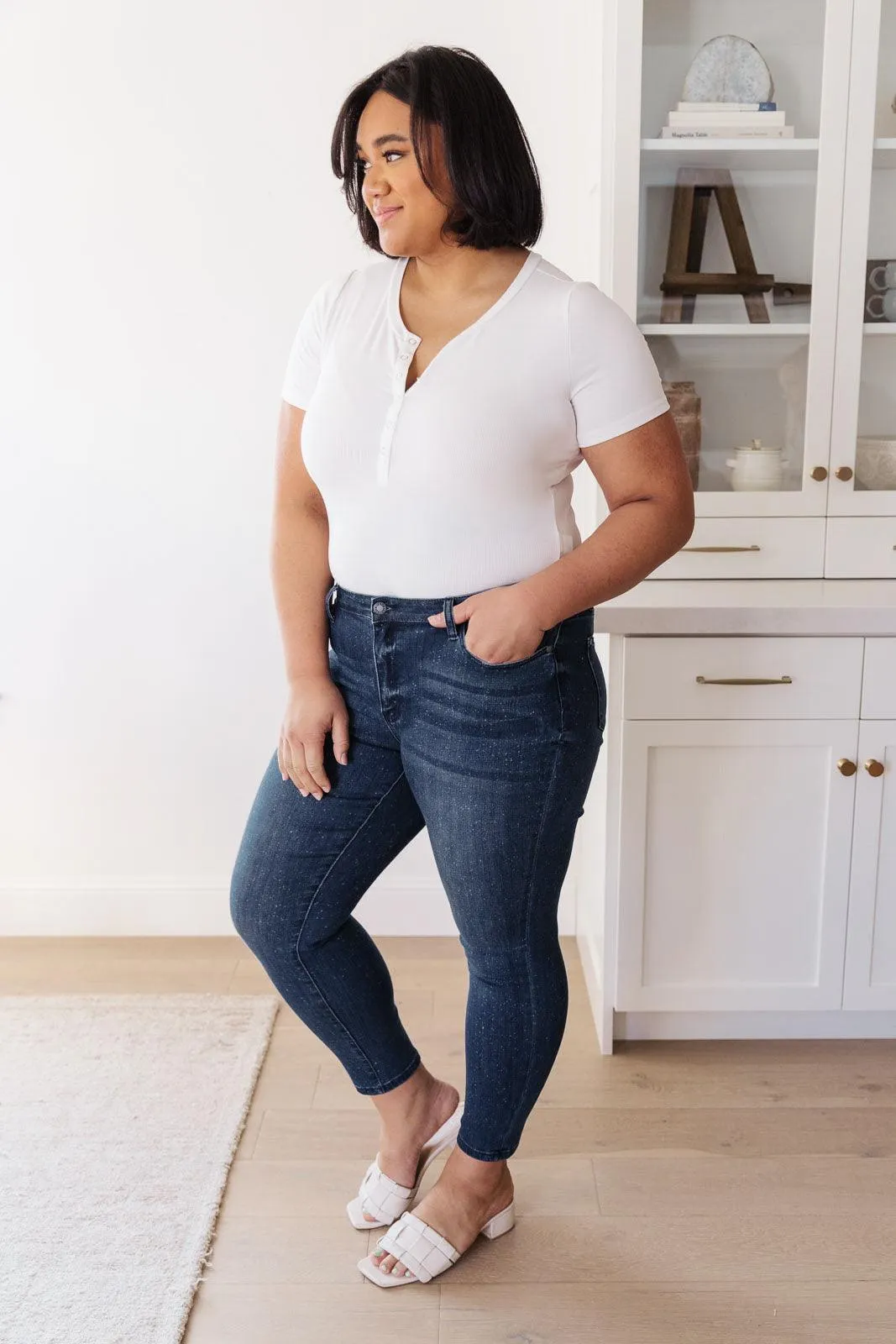 Hazel Blues® | Mid-Rise Relaxed Fit Mineral Wash Jeans