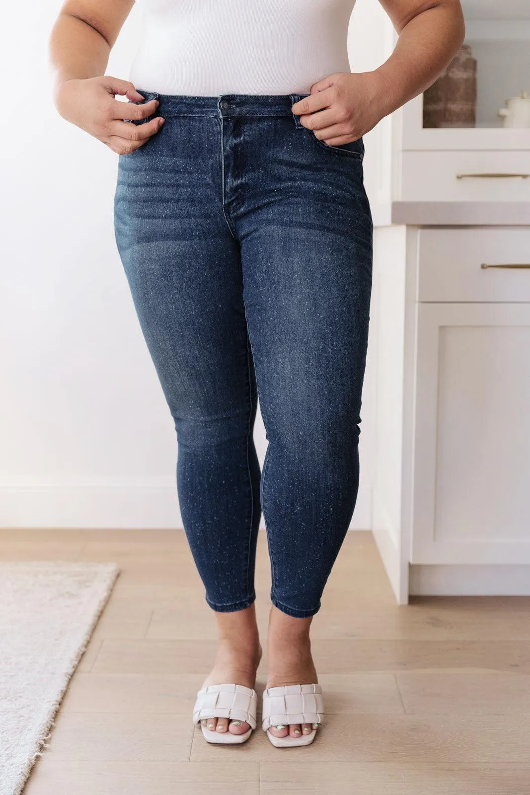 Hazel Blues® | Mid-Rise Relaxed Fit Mineral Wash Jeans