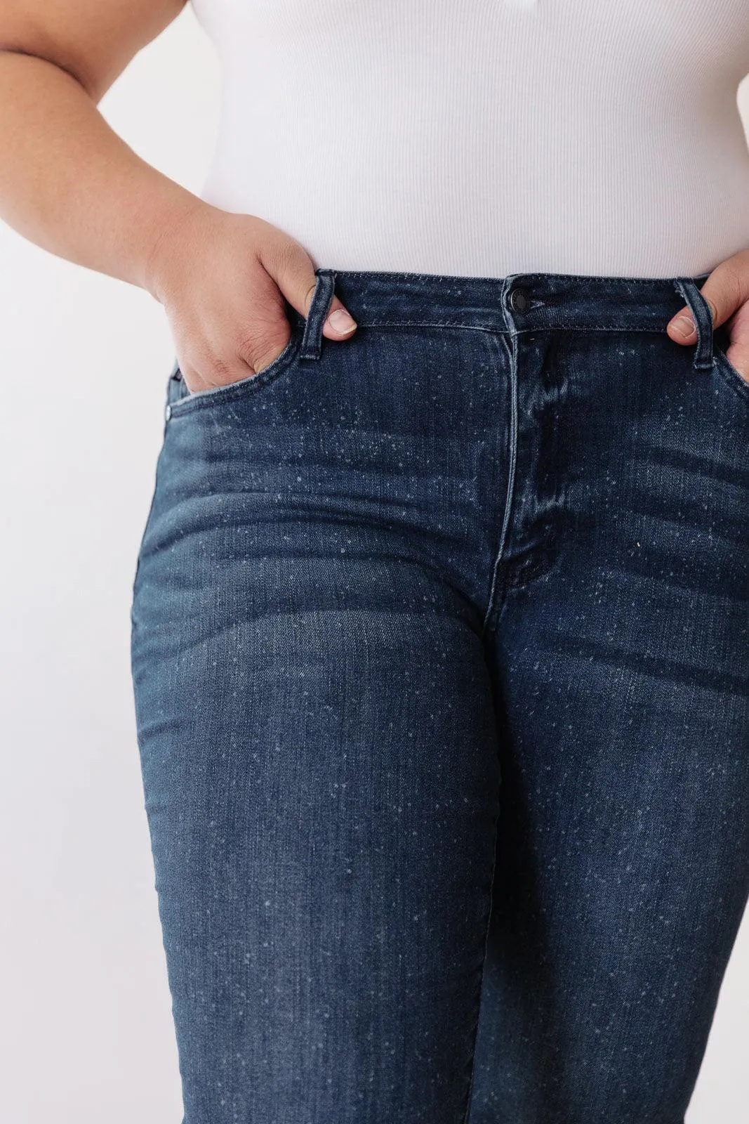 Hazel Blues® | Mid-Rise Relaxed Fit Mineral Wash Jeans