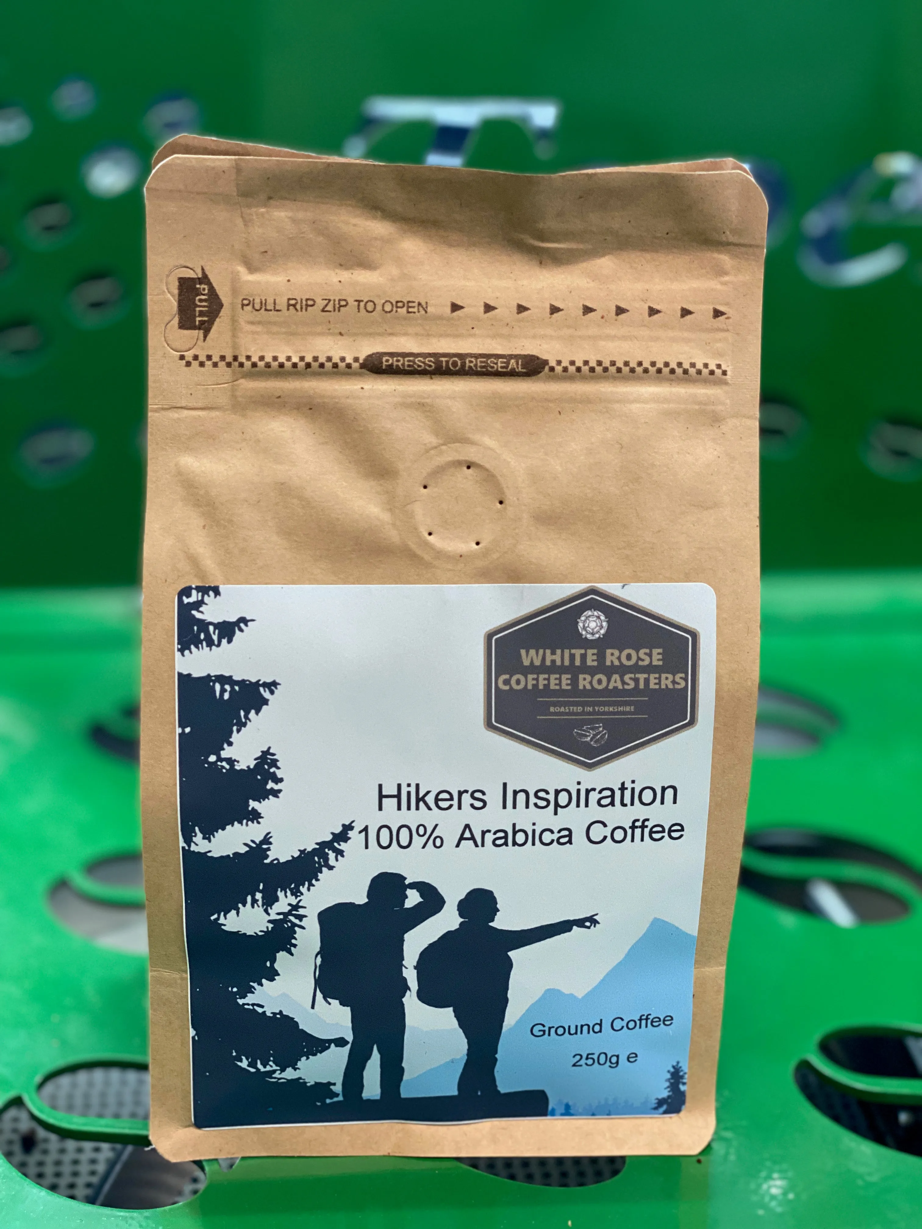 Hikers Inspiration Blend Retail Gift Bag 250g and Aeropress GO coffee maker