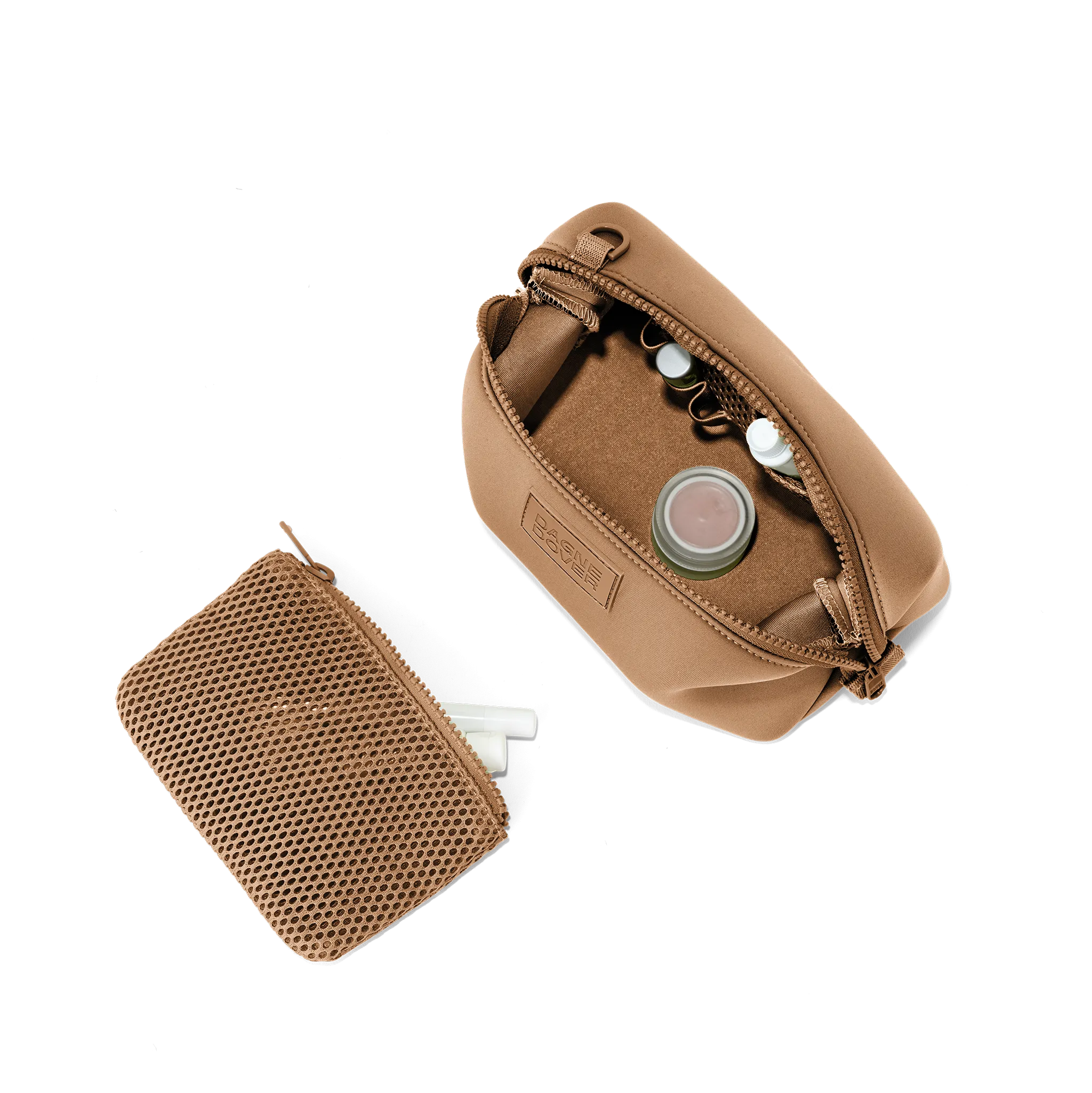 Hunter Toiletry Bag in Camel, Small