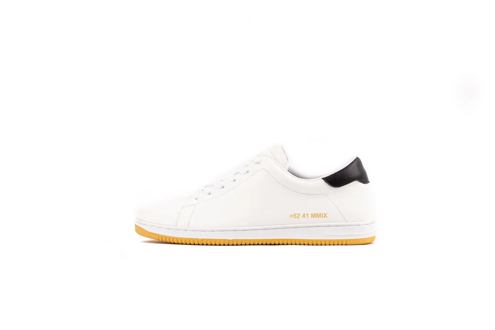 LAC-31 | WHITE / BLACK | MEN