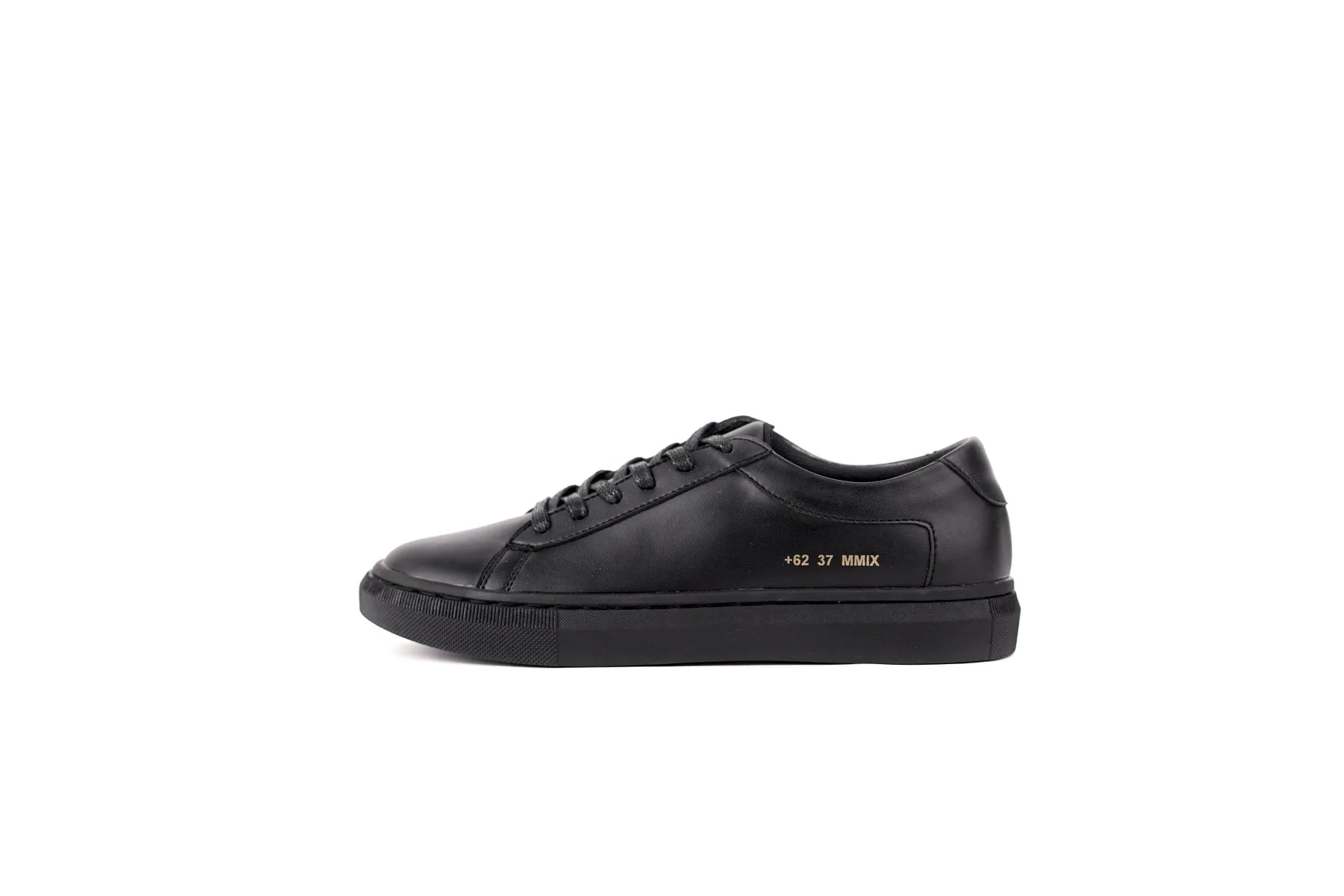 LAH-01 | TRIPLE BLACK | WOMEN