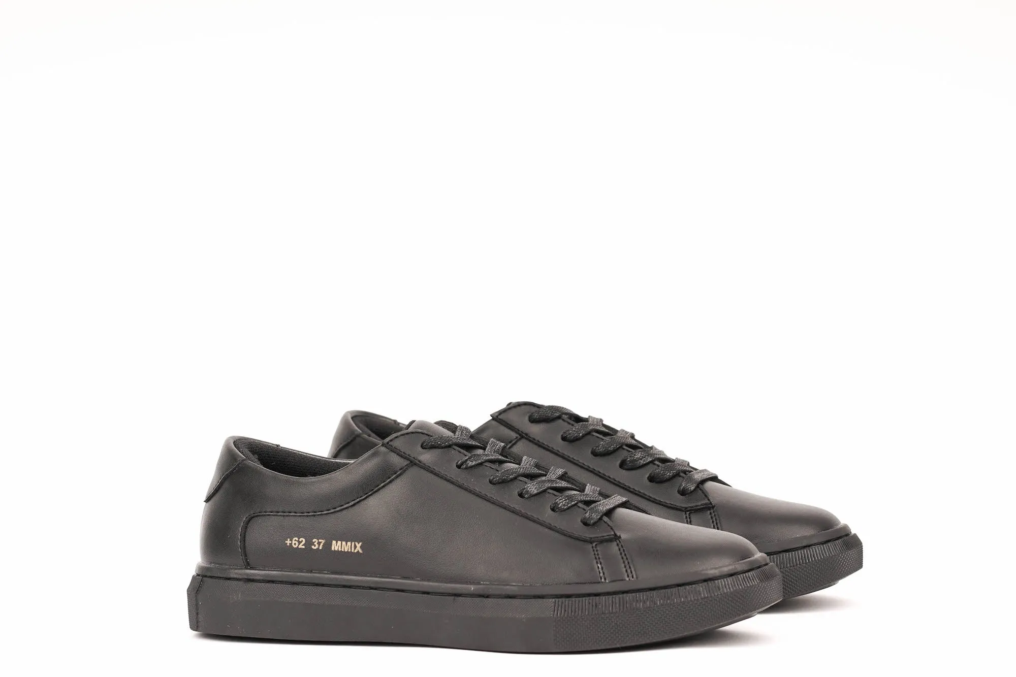 LAH-01 | TRIPLE BLACK | WOMEN