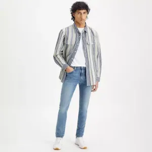 Levi's