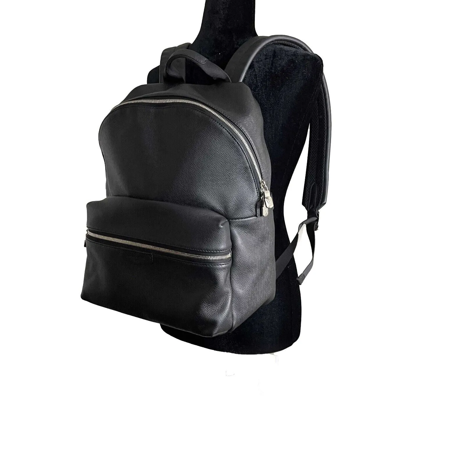 Louis Vuitton Excellent Discovery Backpack Taiga Leather PM Black Handbag
