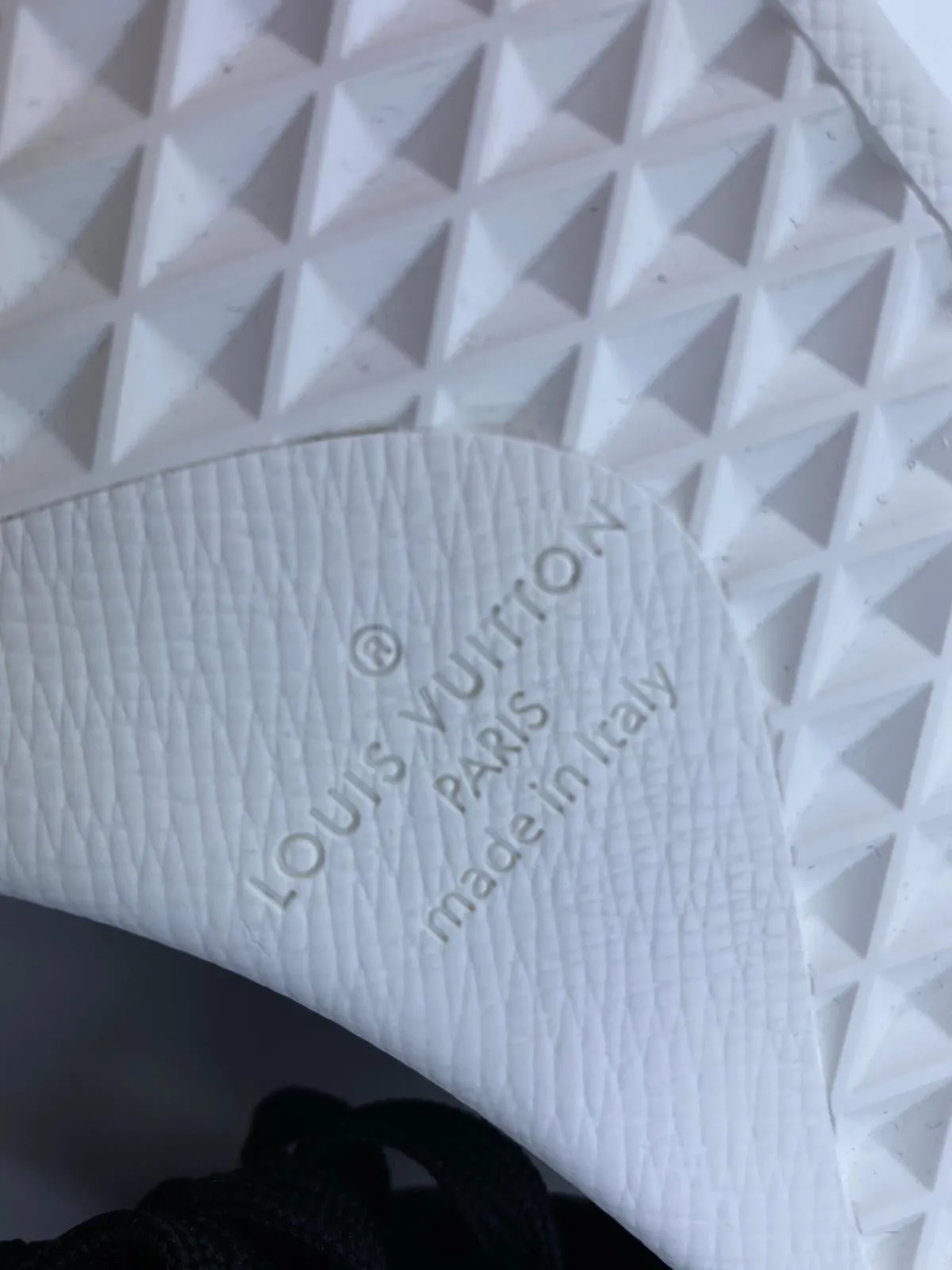 Luxembourg Sneaker