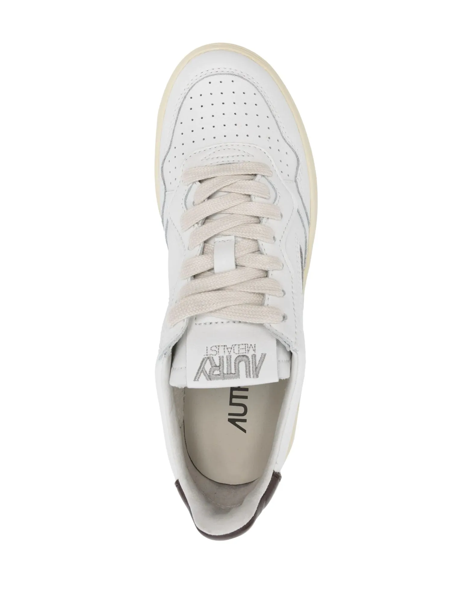 Medalist low-top sneakers