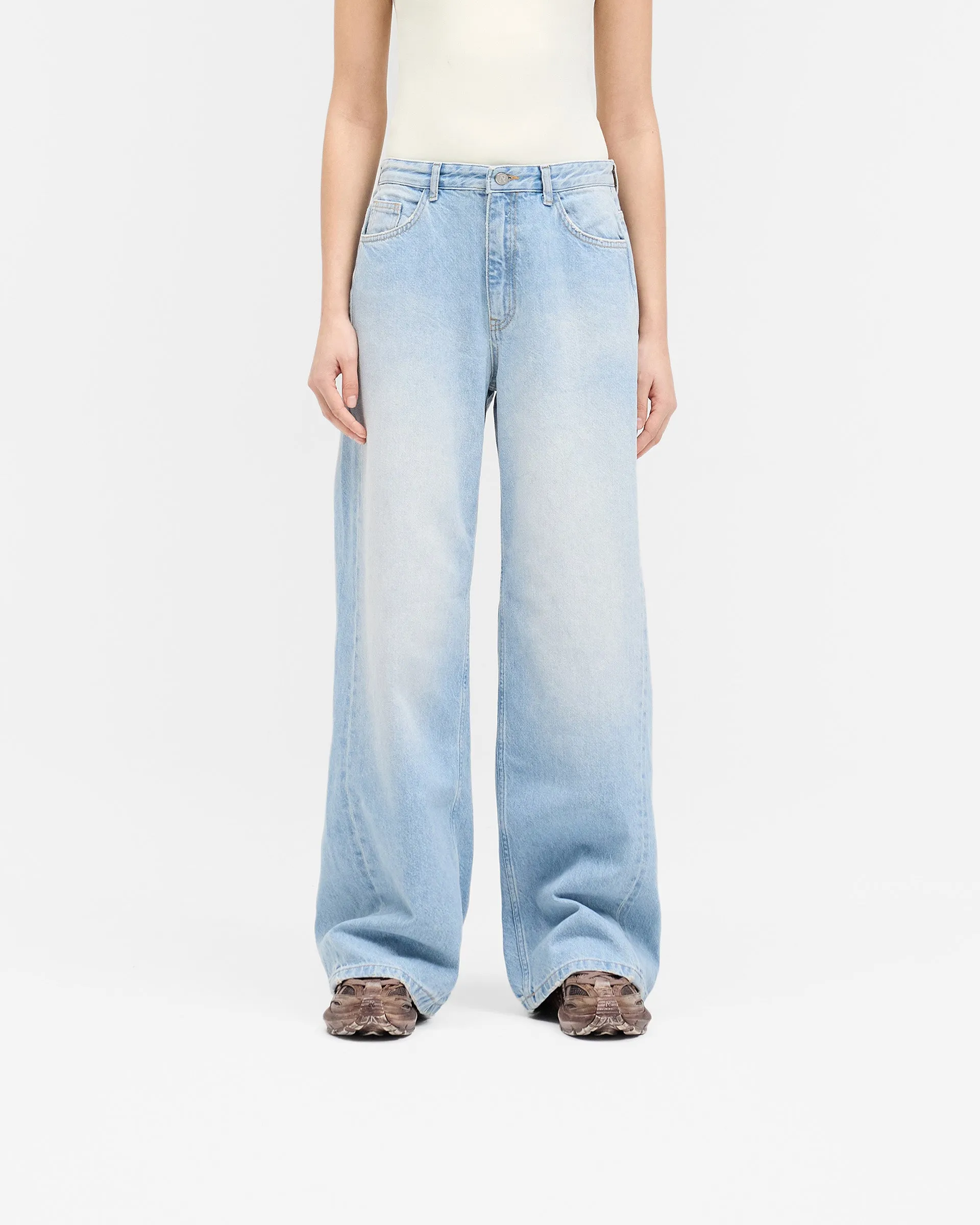 Mid Rise Wide Leg Jean - Washed Blue