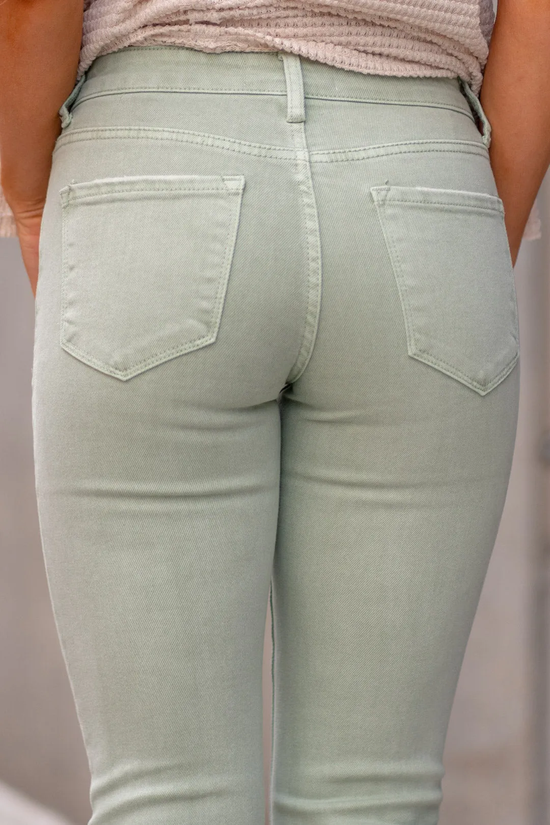 Mint Mid Rise Crop Straight