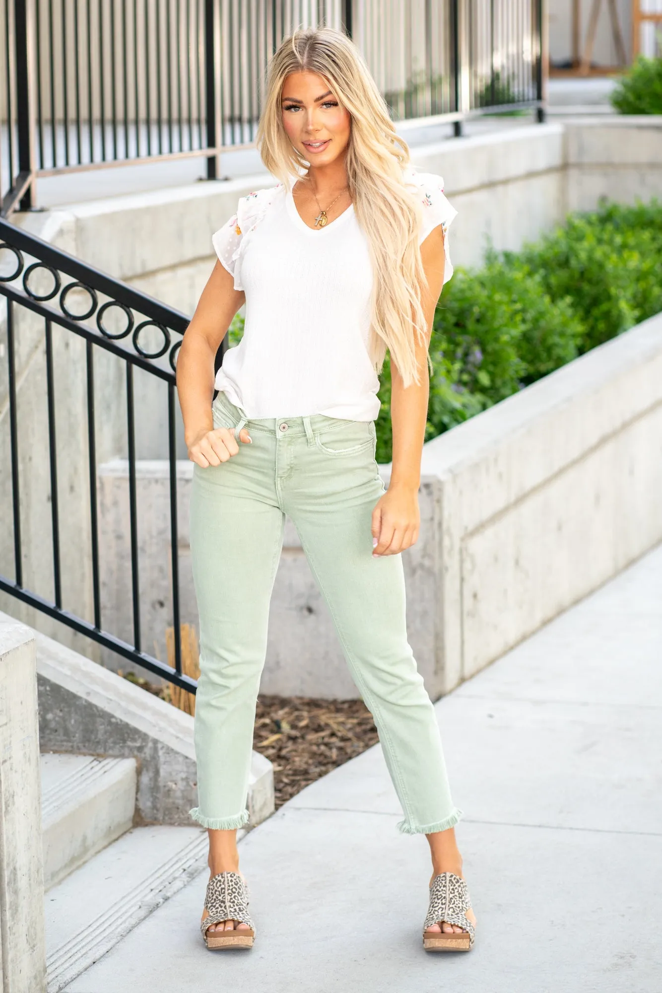 Mint Mid Rise Crop Straight