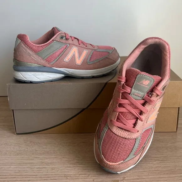 New Balance 990 v5 Cosmic Coral Kids Sneakers- SZ 3 Y