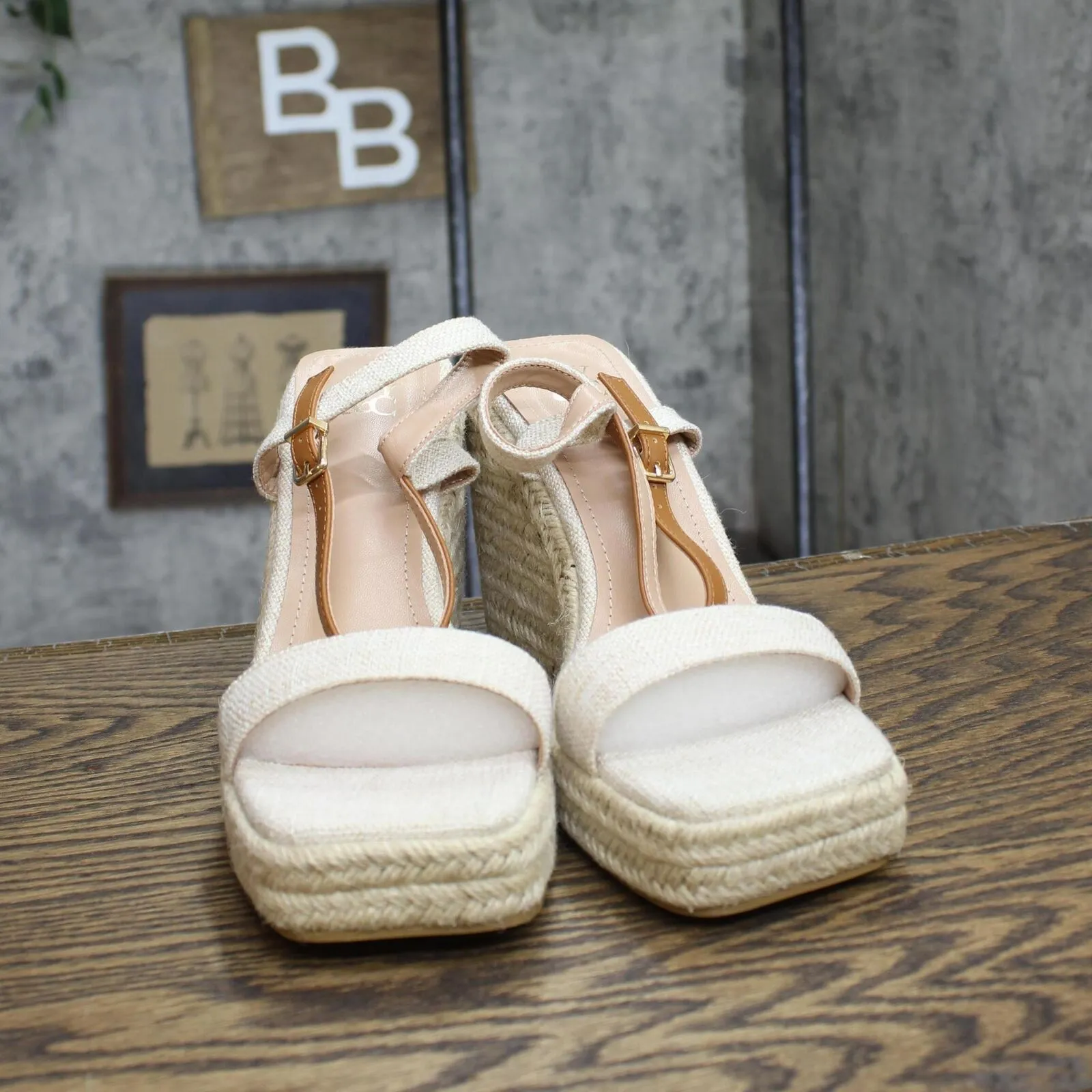 New York & Company  Unita Platform Espadrille Wedge Sandal Natural Brown 10M