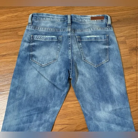 *NWT* Blank NYC Skinny Classique Mid-Rise Denim Distressed Jeans Size 24
