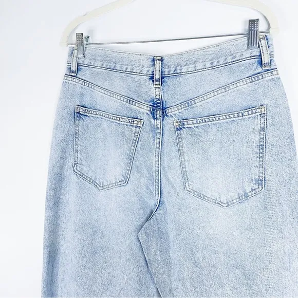 NWT We the Free - Distressed Jeans
