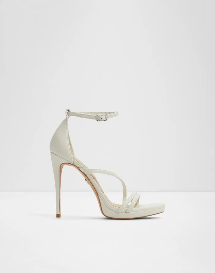 Odella / Heeled Sandals