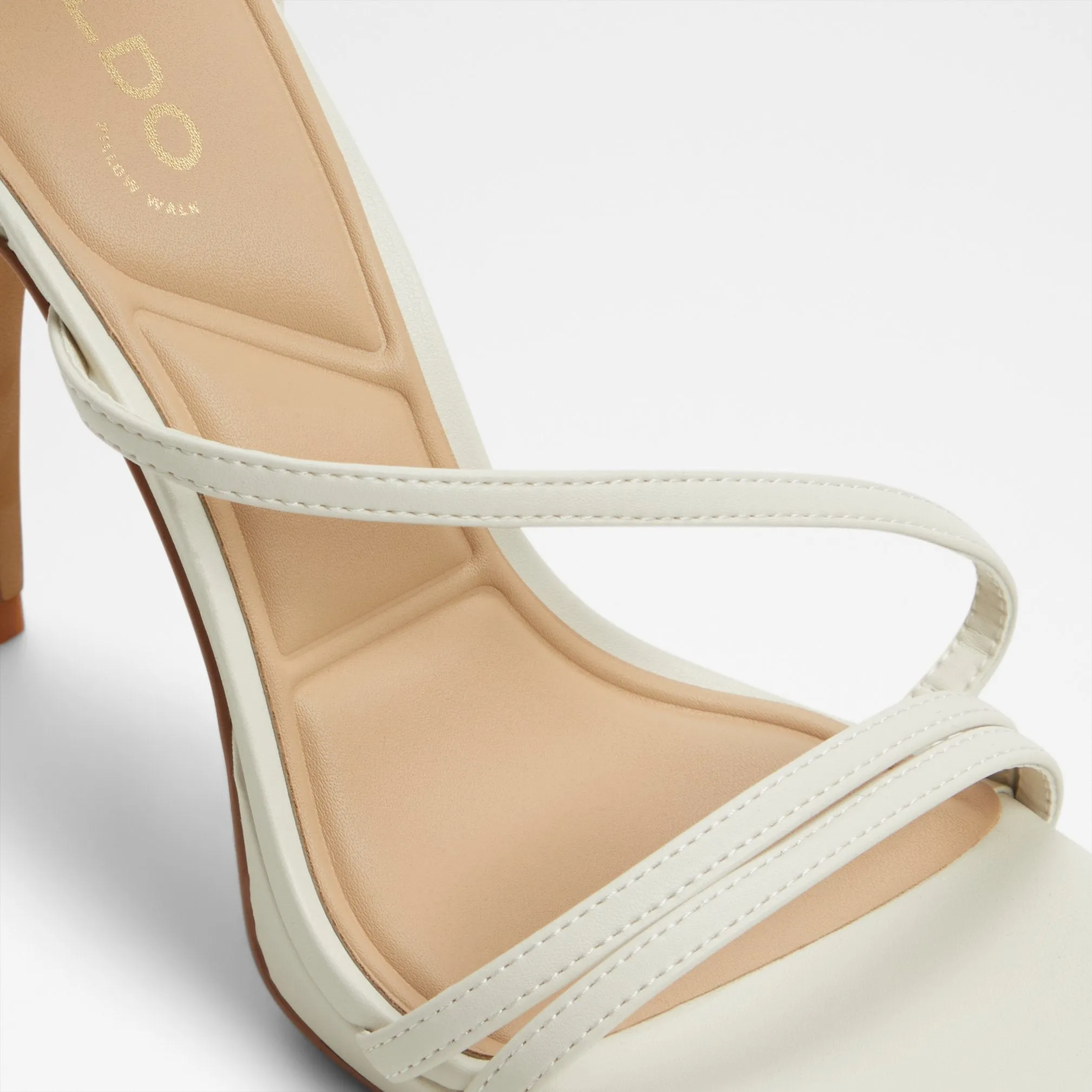 Odella / Heeled Sandals