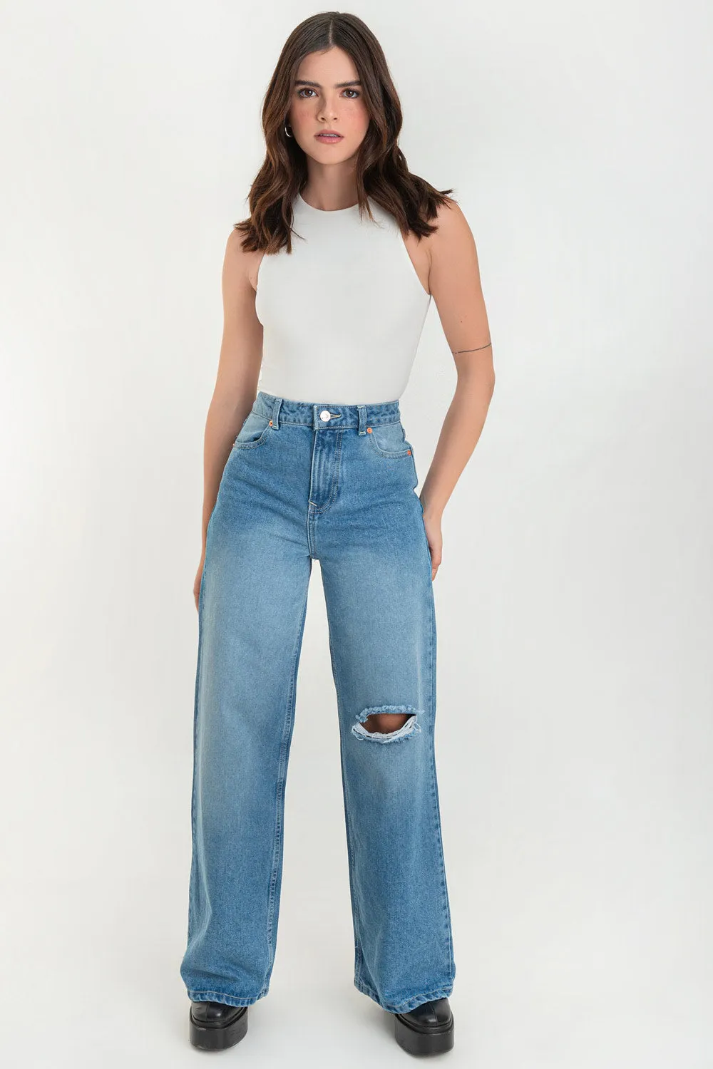 Pantalón wide leg de denim tiro alto