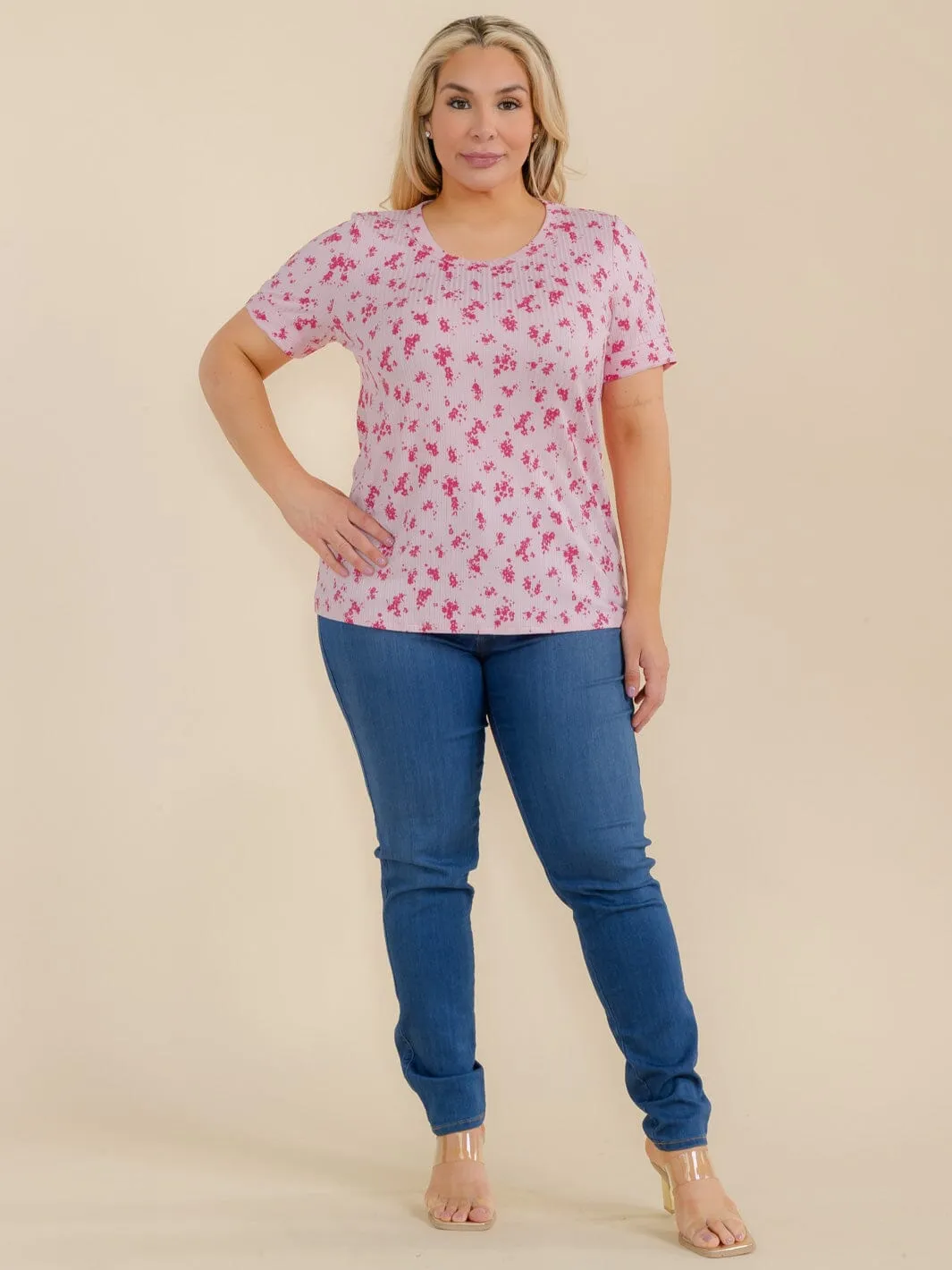 PLUS SIZE SHORT SLEEVE FLORAL TOP