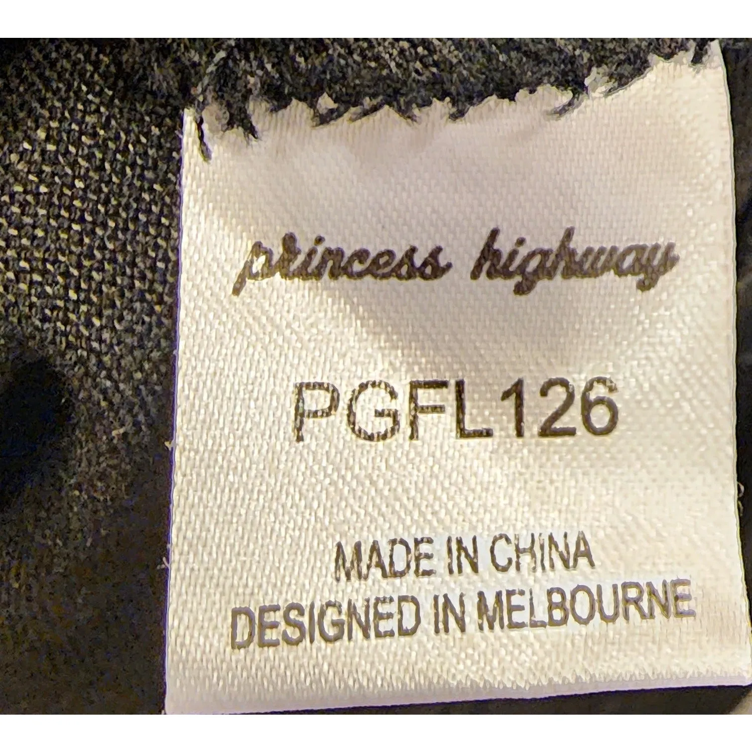 Princess Highway black linen mix wrap style skirt with cute and subtle ruffle size 16