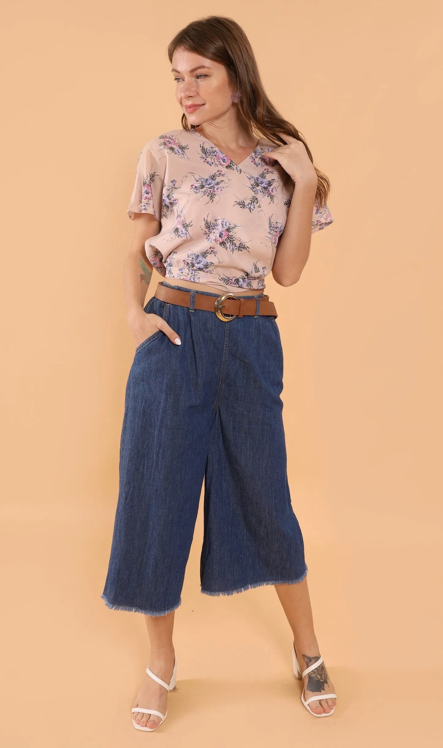 SARA Floral Flutter-Sleeve Top (Nude)